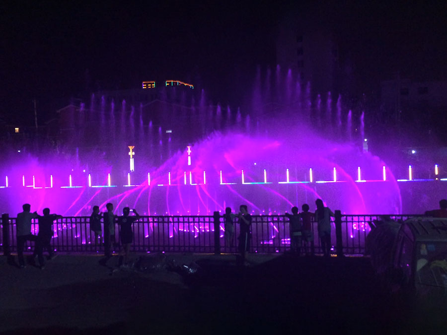 鹿邑阎沟河大型音乐喷泉
